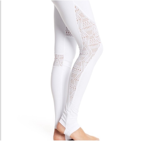 ALO West Coast Yoga Leggings - Picture 5 of 11